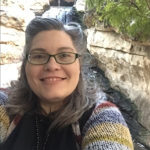 Meet your Posher, Lori